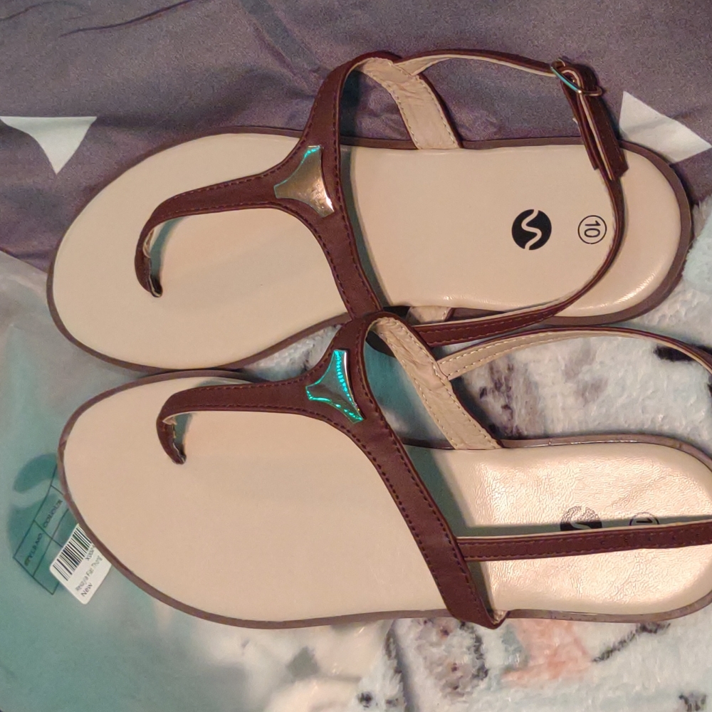 Sandles